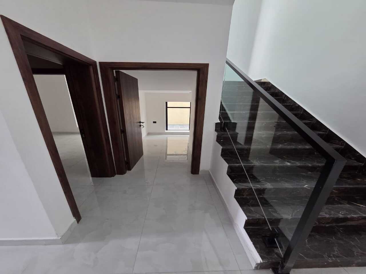 5 Bedroom Independent Villa